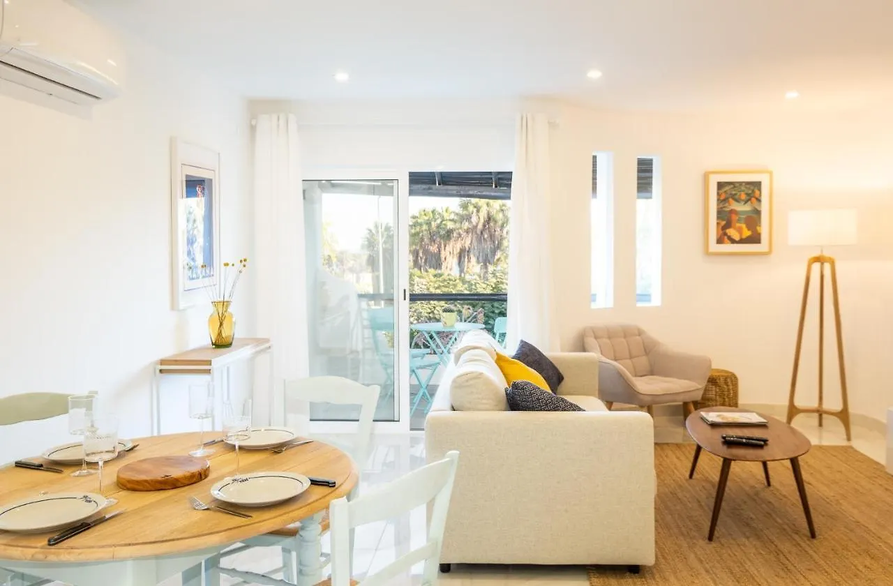 Apartament Beach Praia - Sleep 5 - Pool - Free Wi-Fi - Air Con Albufeira
